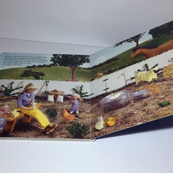 Barbie 💖Big Lift and Learn Flap book board book Barbie & Kelly's Super Saturday - Picture 6 of 9